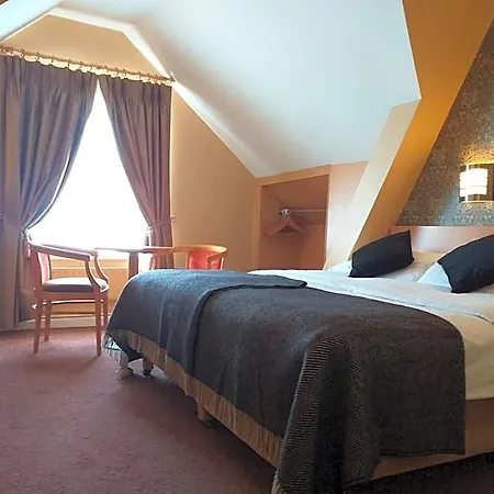 Harding Hotel 3*